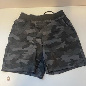 Men’s Lululemon shorts